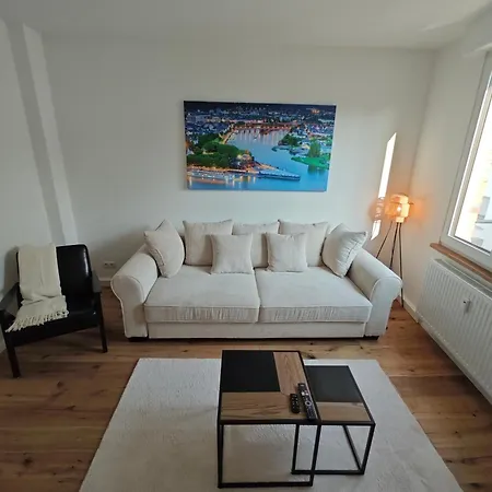 Charmante 2 Zimmer-wohnung Mit Fahrradstellplaetzen Апартаменты Кобленц