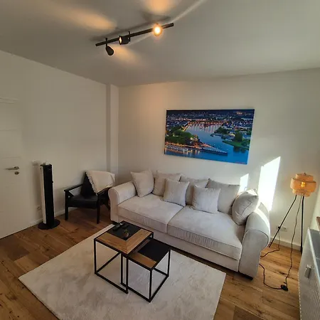 Charmante 2 Zimmer-wohnung Mit Fahrradstellplaetzen Coblença