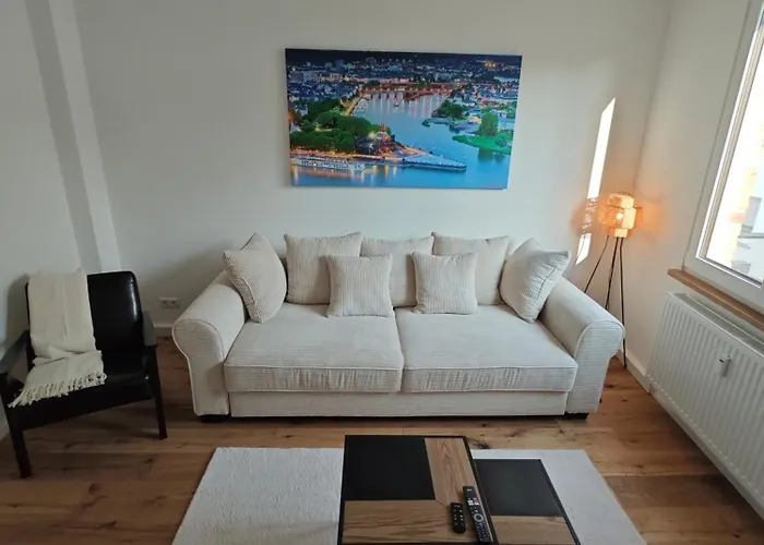 Charmante 2 Zimmer-wohnung Mit Fahrradstellplaetzen Apartamento Coblença