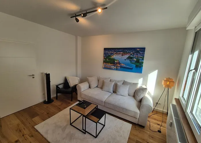 Charmante 2 Zimmer-wohnung Mit Fahrradstellplaetzen Coblença